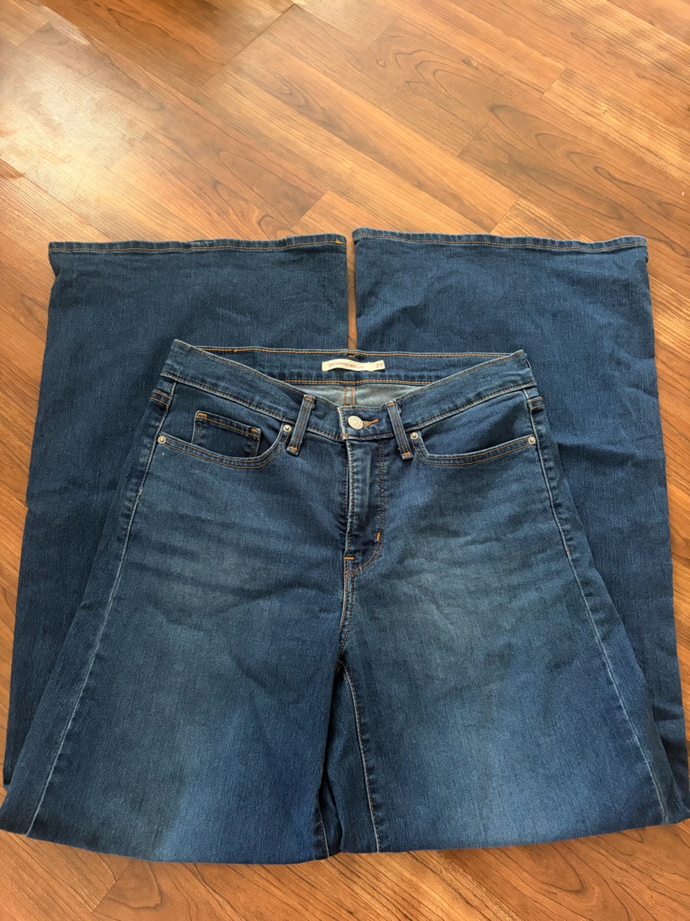 Levi's Dark Blue Flare Wide-Leg Jeans - Women's - Picture 3 of 3